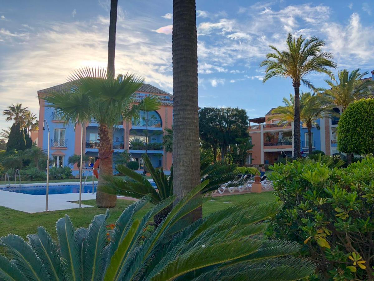 شقة La Perla De La Bahia, Urbanizacion Gran Lujo Bahia de Casares المظهر الخارجي الصورة