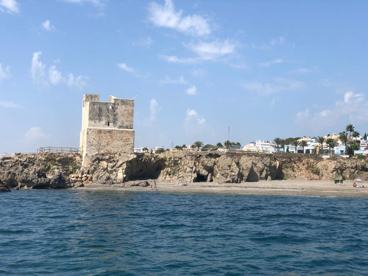 شقة La Perla De La Bahia, Urbanizacion Gran Lujo Bahia de Casares المظهر الخارجي الصورة